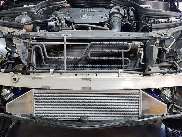 W204 outlet turbo kit